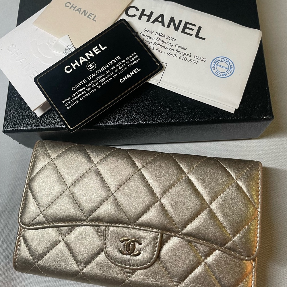 CHANEL Metallic Gold Card Holder